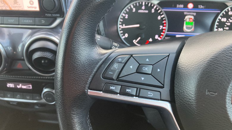 Nissan Juke 1.0 DiG-T 114 N-Connecta 5dr Petrol Hatchback